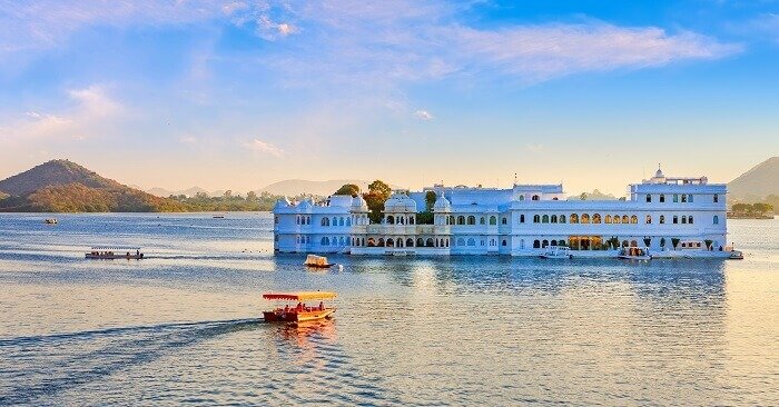 Udaipur Taxi Service