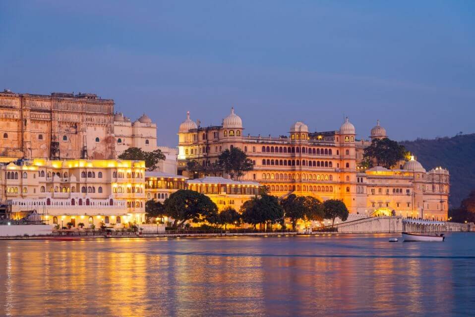 Udaipur Taxi Service